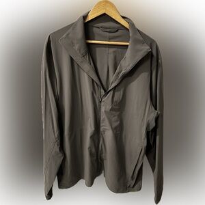 Lululemon Mens Athletic Light Jacket. Size XL